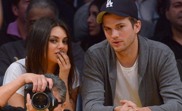 Аштън Къчър предлага брак на Мила Кунис