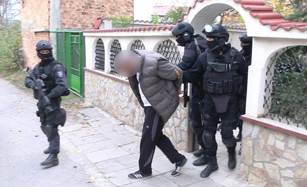 Закопчаха петима от групата на Йоско Костинбродския