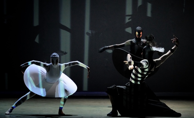 „Арабеск" представя VIVA LA CLASSICA