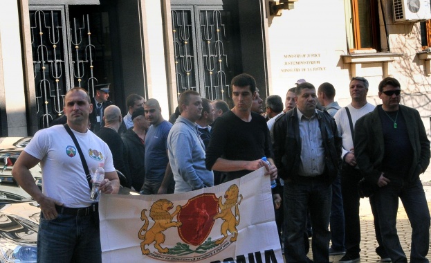 Надзиратели подготвят нови протести