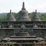 Бали ограничава достъпа на туристи до храмовете