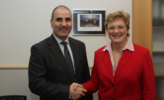 Цветанов информира евродепутати за нарастващото напрежение у нас 