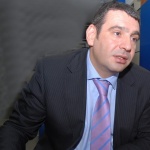 Убеждават да приемаме еврото, че да плащаме два-три пъти по-малко лихви по заемите