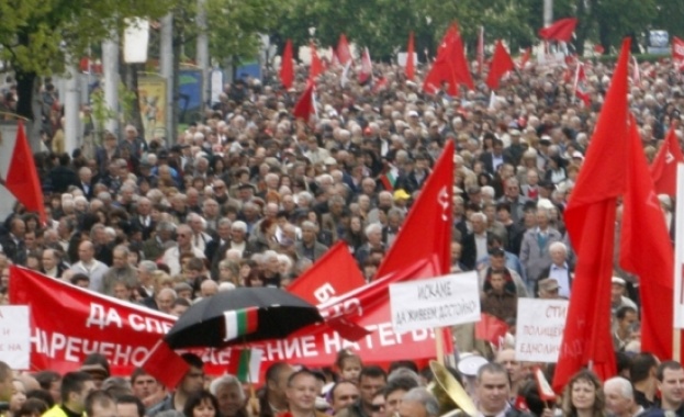 Извинението на Станишев - приятна изненада или популизъм?