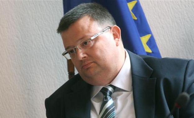 Цацаров предлага новият главен прокурор да бъде избран до 14 ноември