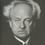 Който се стреми нагоре, да си отгледа собствени криле