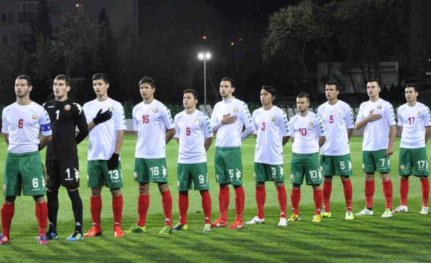 Младите "лъвчета" паднаха от Дания