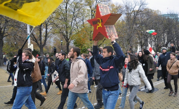 Ранобудните студенти изпратиха сигнал до министър Йовчев