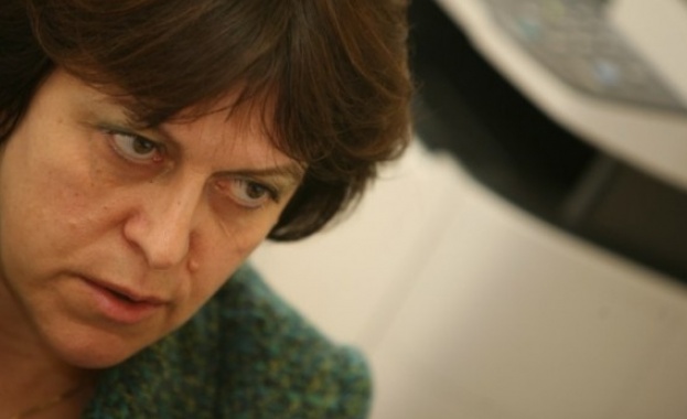 Дончева: БСП лежи на постулата "масите са всичко, личността е нищо"