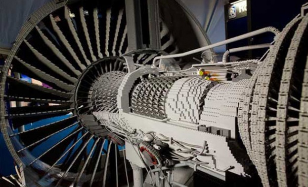 Ролс Ройс Rolls Royce Holdings Plc обяви в сряда че планира