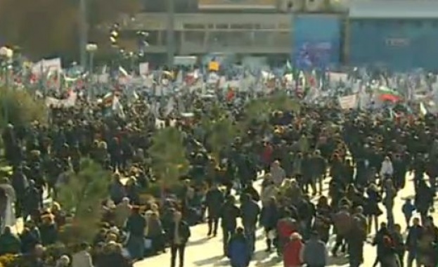 Пловдив чака Борисов