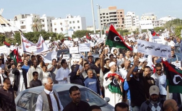 48-часово извънредно положение в Триполи