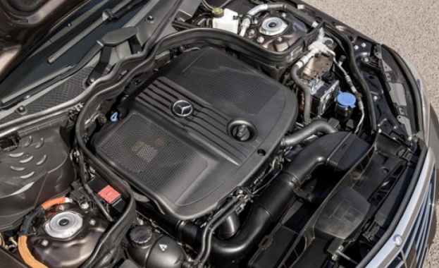 Mercedes връща редовите двигатели в следващата E-класа