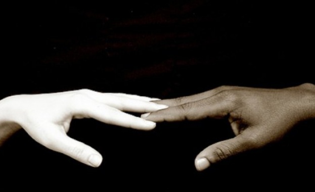 Граждани на шествие срещу ксенофобията 