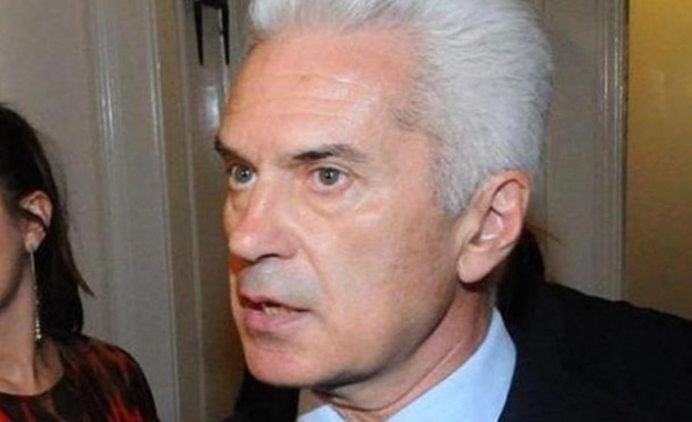 Сидеров скастри Диков: Брой си паричките, които ти дават за поръчки