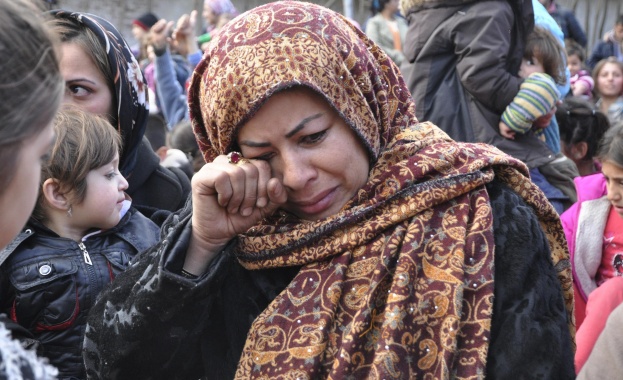 "The West": България започна политика на безмилостно изпъждане на бежанците