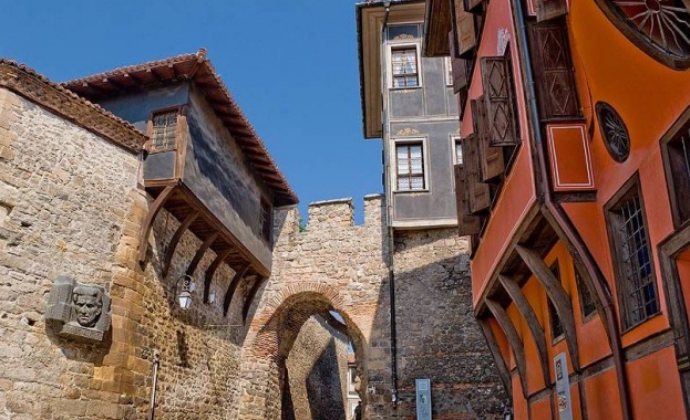 69 са опасните сгради в Пловдив