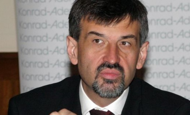 Посланикът ни в Лондон: Не тръгвайте, ако разчитате на помощи 