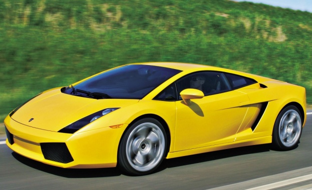  Lamborghini стартира онлайн кампания за Cabrera