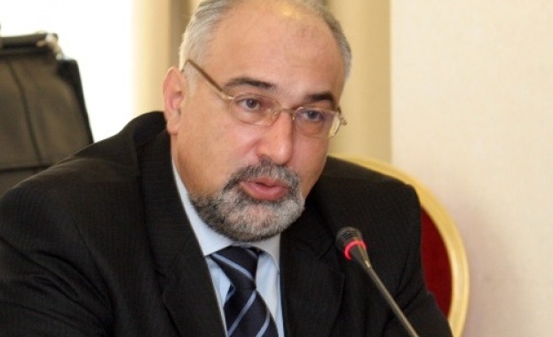 Восганян представя "Прошепнатата книга" и у нас 