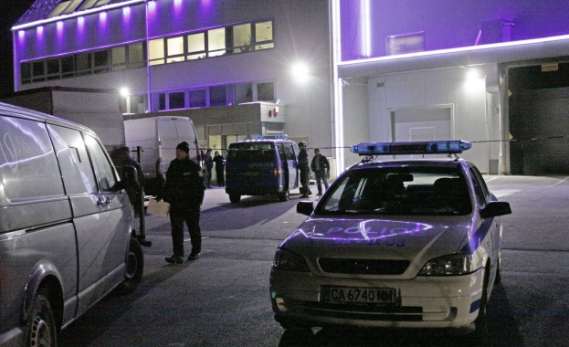 Продължава издирването на обирджиите на фармацевтичния склад 