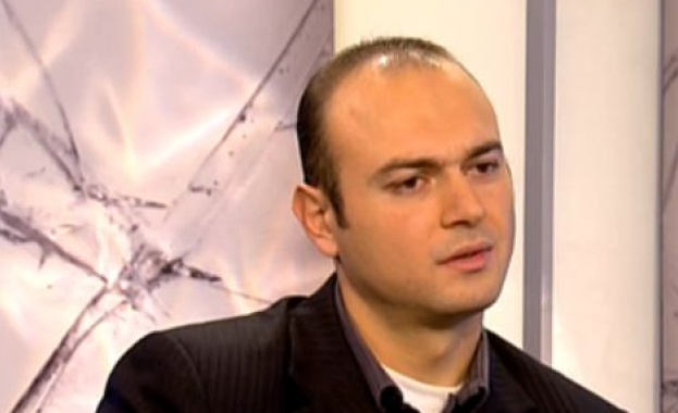 Симеон Костадинов: Национализмът може да превключи на боен режим