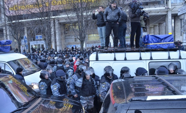 Международна мисия ще наблюдава разследването на насилието в Киев