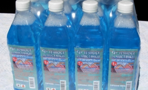 В България масово се продава опасна течност за чистачки