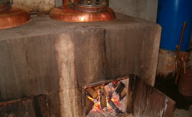 Връщат се старите правила за варене на ракия