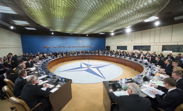 НАТО и афганистанското правителство преговарят за статута на силите