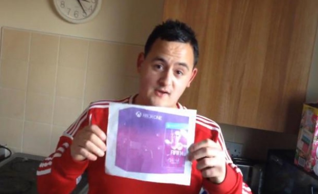 Тийнейджър брои 725 долара за снимка на Xbox One