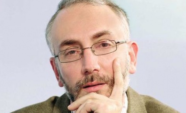 Иво Тодоров представя новата си стихосбирка с мултимедийно шоу