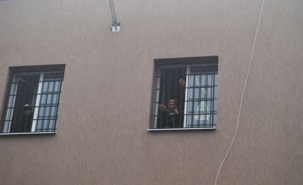 МВР: В Любимец няма чужденци със счупени глави 