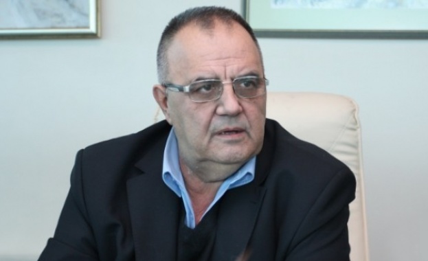 Божидар Димитров: Ще дам македонския журналист, поругал български паметник, под съд