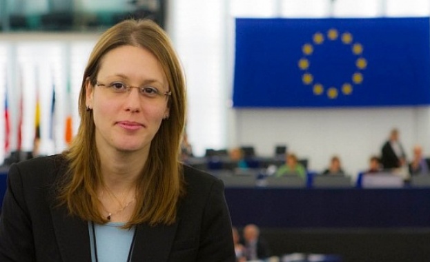 Панайотова: Доброволчеството предотвратява безработицата 