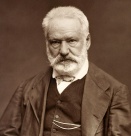 Този, който е уверен в собствената си светлина...