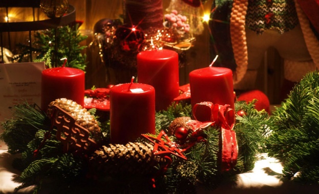 200 хиляди българи ще работят по Коледа и Нова година