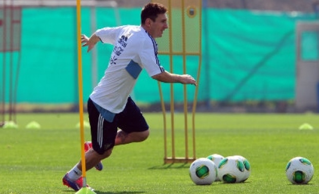 Меси започна тренировки с топка 