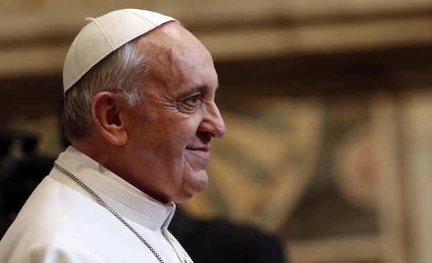 Папата призова Европа да отвори сърцата си за бежанците