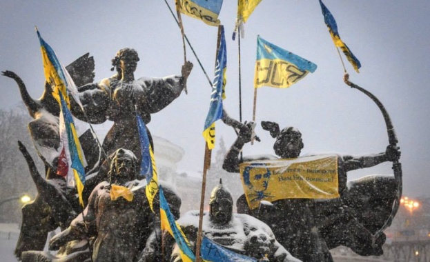 Украинската опозиция създава народно обединение "Майдан"