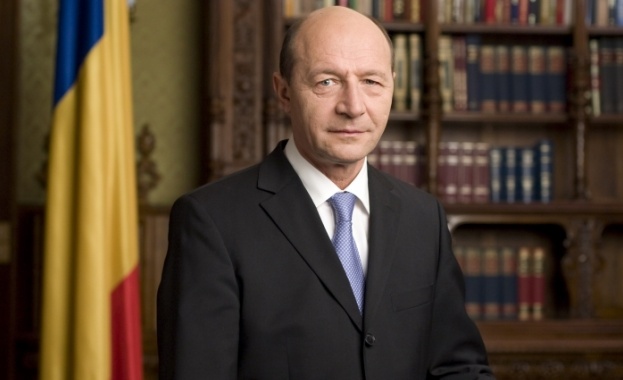 Бъсеску: Румъния задължително трябва да се обедини с Молдова