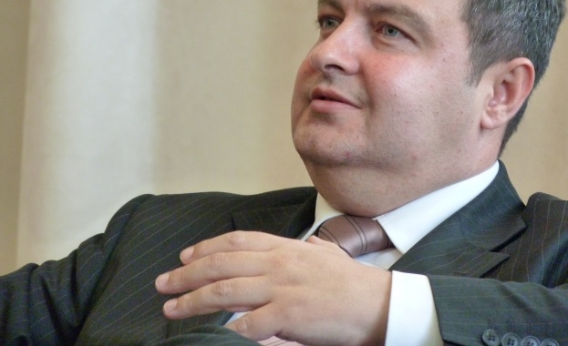 Дачич: Сърбия няма да извърши икономическо самоубийство