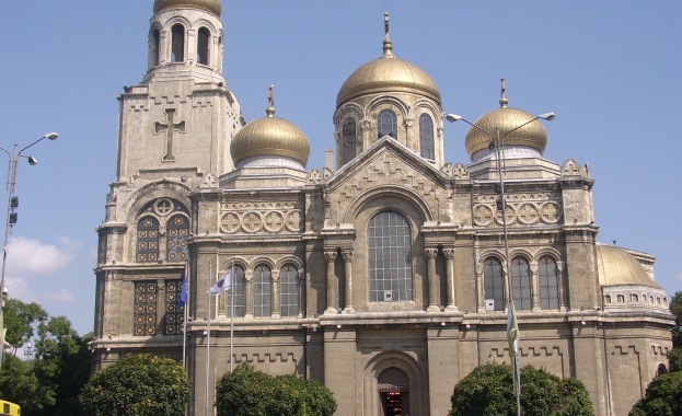 Последните две правителства стоят зад митрополит Николай 