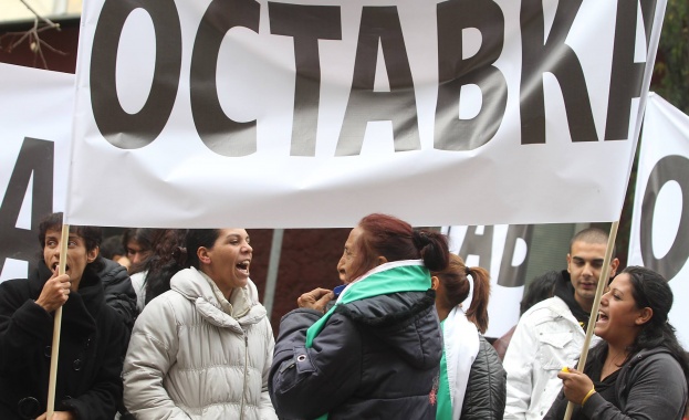 Цветелин Кънчев: ГЕРБ подбираха само бели цигани за протестите