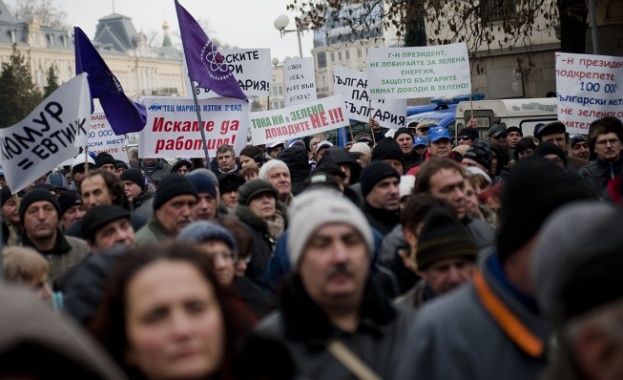 Високо напрежение: миньори и енергетици от "Марица Изток" излизат на митинг в Раднево