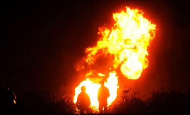 Взрив на газопровод край Мексико Сити