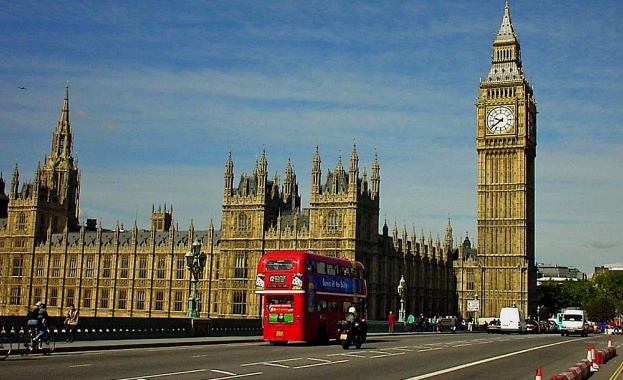 И Великобритания ще унищожава сирийския химически арсенал