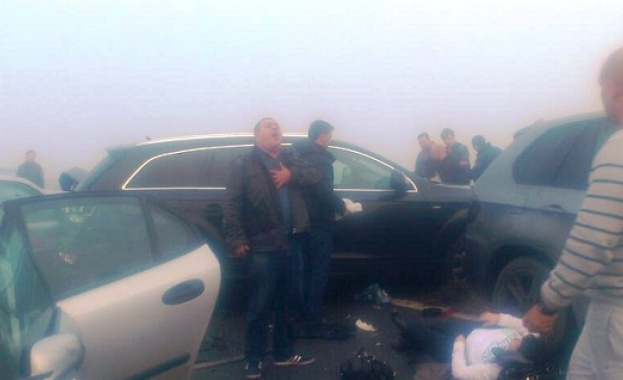 38 коли се сблъскаха на магистрала в Сърбия /снимки и видео/