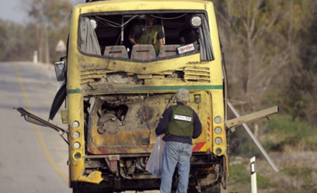 Бомба гръмна в израелски автобус 