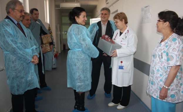 Отделението по неонатология на сливенската болница получи три инфузионни помпи